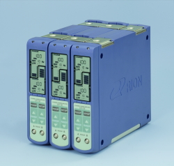 �y(c��)��xUV-16